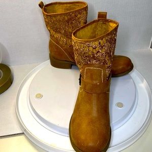 Guess Tan Leather Sz 8 Ankle Boots